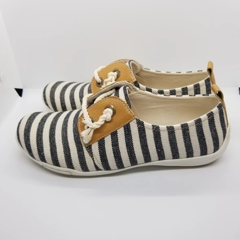 Ros Hommerson Calypso striped slip-on sneaker in black/cream size 9